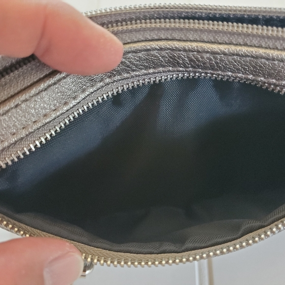 Small Silver Purse - Picture 8 of 8